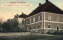 r. 1905 - Daňový úrad a v pozadí Mestský dom a Hon r. 1905 - Daňový úrad a v pozadí Mestský dom a Hon