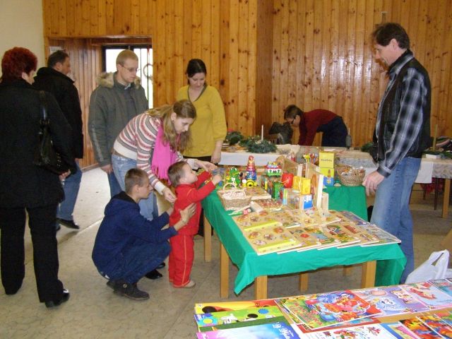Fotogaléria Predvianočné podujatie v budove Csemadoku - 7.12.2008 (9) Predvianočné podujatie v budove Csemadoku - 7.12.2008