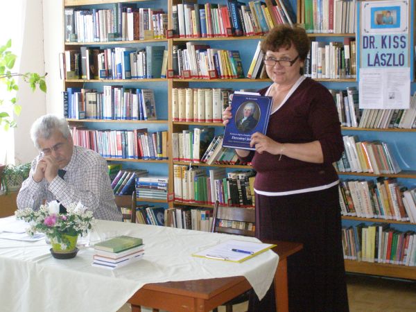 Fotogaléria Autorská beseda s Dr. L. Kissom - 7.5.2009 (6) Autorská beseda s Dr. L. Kissom - 7.5.2009