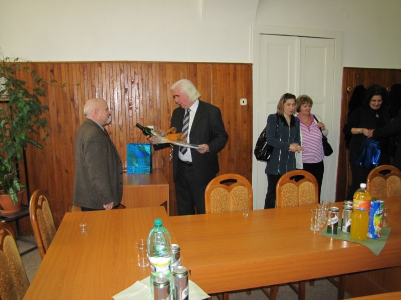 Fotogaléria Návšteva delegácie samosprávy mesta Veresegyház /Maďarská republika/ - 11.3.2011 (9) Návšteva delegácie samosprávy mesta Veresegyház /Maďarská republika/ - 11.3.2011
