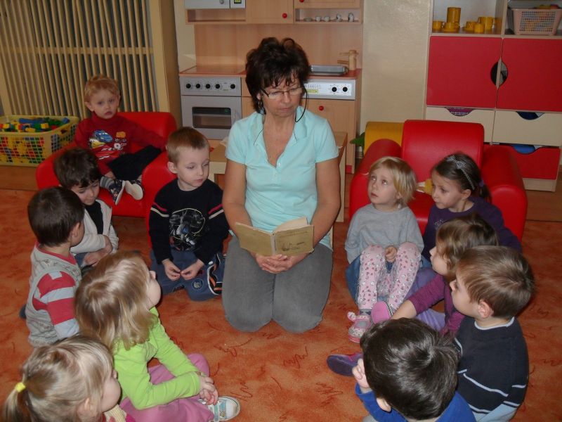 Fotogaléria Stretnutie s najaktívnejšími detskými čitateľmi a Medzinárodný čitateľský maratón - 19.2.2013 (14) Stretnutie s najaktívnejšími detskými čitateľmi a Medzinárodný čitateľský maratón - 19.2.2013