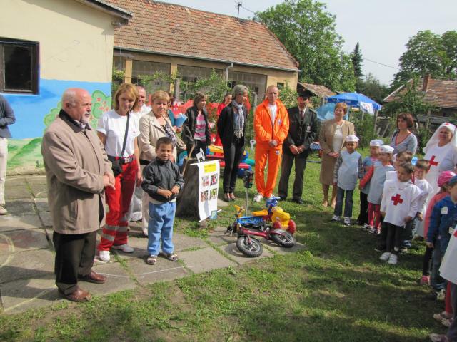 Fotogaléria XX. ročník prehliadky malých zdravotníkov – 24. 5. 2013 (12) XX. ročník prehliadky malých zdravotníkov – 24. 5. 2013