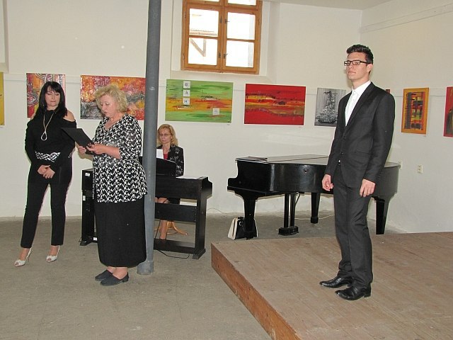 Fotogaléria Vernisáž výstavy maliarky Márie Šefferovej v Menora Saag Centrum Artis – 28. 4. 2014 (10) Vernisáž výstavy maliarky Márie Šefferovej v Menora Saag Centrum Artis – 28. 4. 2014