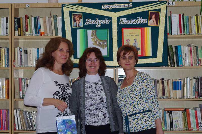Fotogaléria Beseda so spisovateľkou Katalin Bolgár, krst kihy : Vypočítavosti a city, a predstavenie detskej knihy: Škriatkovia Lili a Boti - 2.10.2015 (18) Beseda so spisovateľkou Katalin Bolgár, krst kihy : Vypočítavosti a city, a predstavenie detskej knihy: Škriatkovia Lili a Boti - 2.10.2015