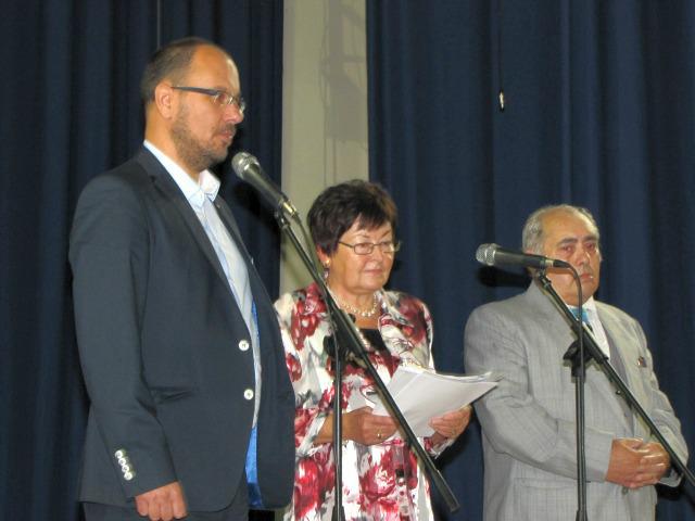Fotogaléria Pozdrav jubilantov denného centra seniorov pri príležitosti Mesiaca úcty k starším – 9. 10. 2015 (21) Pozdrav jubilantov denného centra seniorov pri príležitosti Mesiaca úcty k starším – 9. 10. 2015