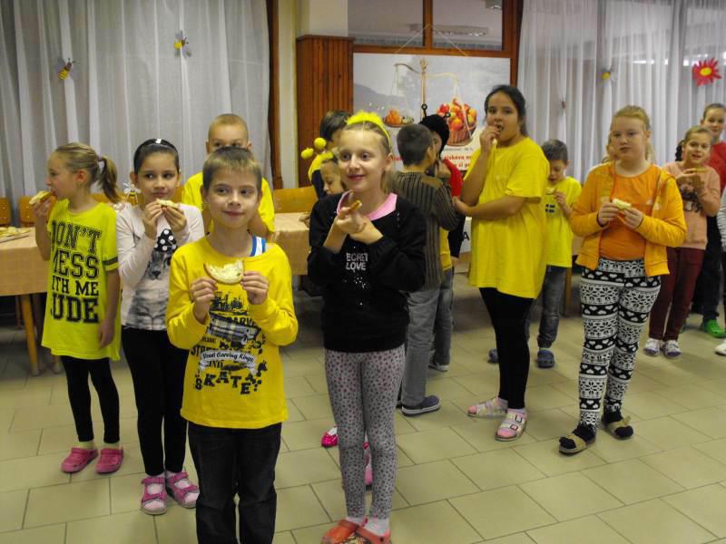 Fotogaléria Medové raňajky na základných školách – 20. 11. 2015 (17) Medové raňajky na základných školách – 20. 11. 2015