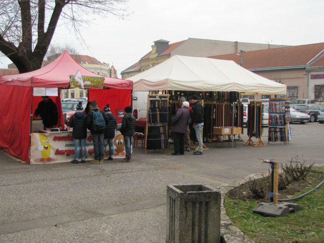 Fotogaléria Vianočné trhy – 9. – 10. 12. 2016 (12) Vianočné trhy – 9. – 10. 12. 2016