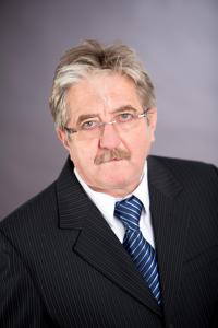 MUDr. František RUSZNYÁK MUDr. František RUSZNYÁK