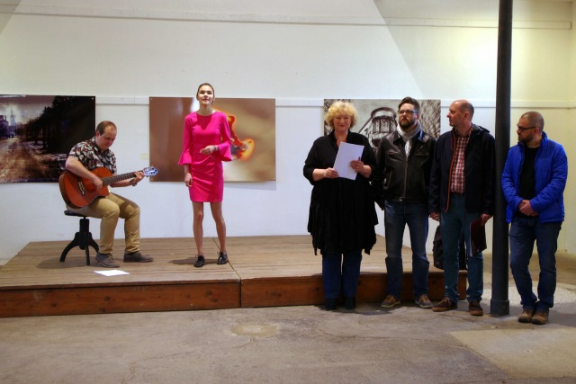 Fotogaléria Otvorenie výstavy fotokruhu z mesta Sopron (Maďarsko) v Menora Saag Centrum Artis (Foto: Mária Šuleková) – 11. 5. 2019 (8) Otvorenie výstavy fotokruhu z mesta Sopron (Maďarsko) v Menora Saag Centrum Artis (Foto: Mária Šuleková) – 11. 5. 2019