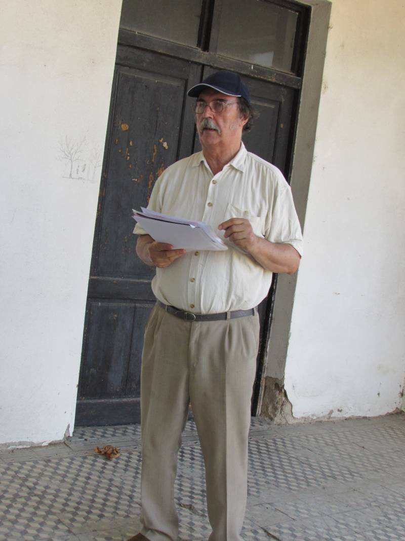 Fotogaléria Vlastivedná prechádzka s Károlyom Csákym na šahanskom cintoríne - 27.06.2019 (11) Vlastivedná prechádzka s Károlyom Csákym na šahanskom cintoríne - 27.06.2019