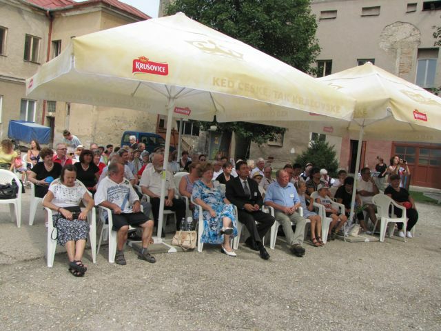 Fotogaléria VII. Stretnutie seniorských kultúrnych skupín na nádvorí mestského úradu – 24. 8. 2019 (12) VII. Stretnutie seniorských kultúrnych skupín na nádvorí mestského úradu – 24. 8. 2019